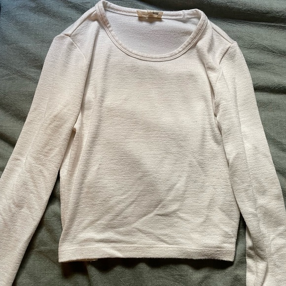 Wilfred Free (Aritzia) white long sleeve shirt